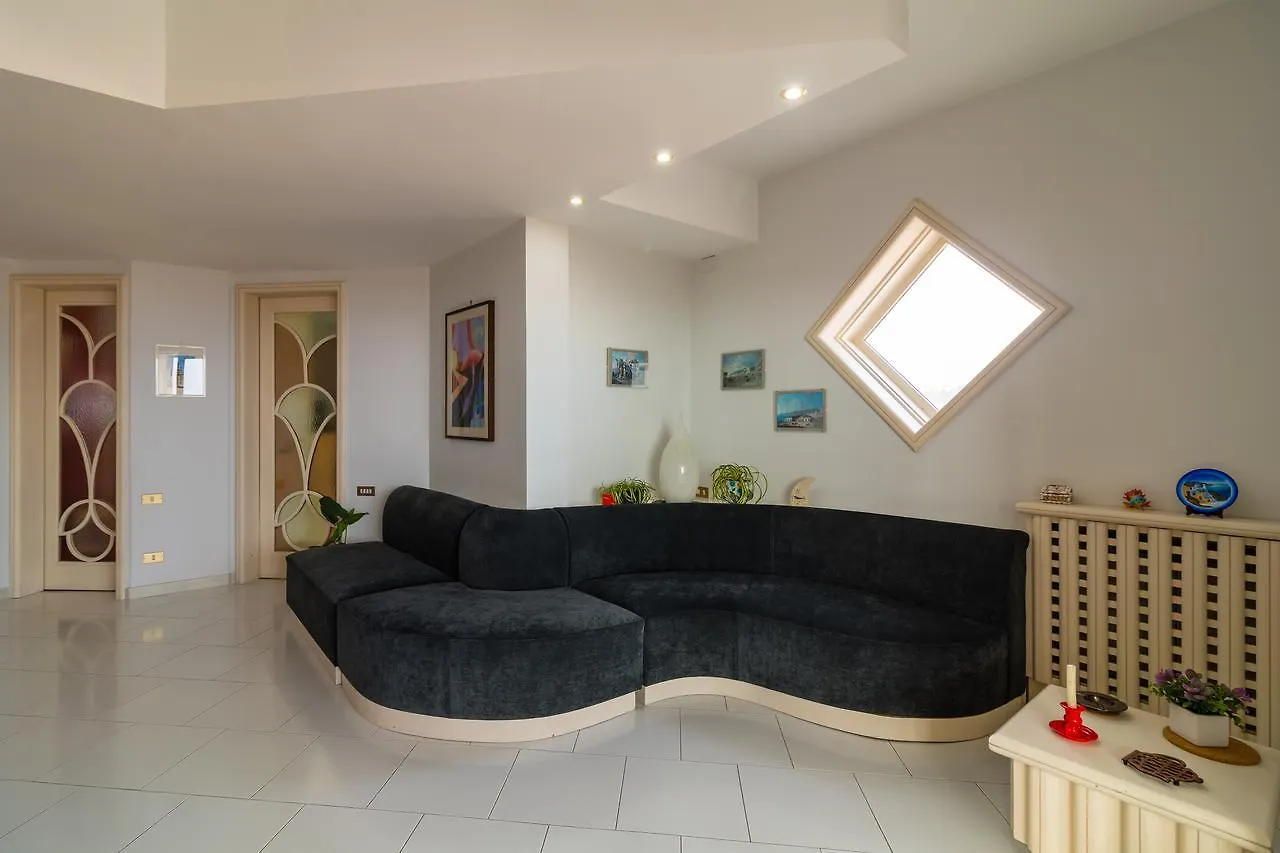 B. Caracciolo II - Bh 91 Apartment Naples 0*,