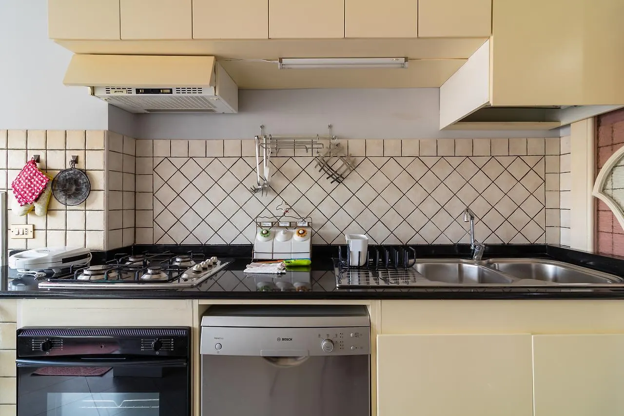 B. Caracciolo II - Bh 91 Apartment Naples Italy