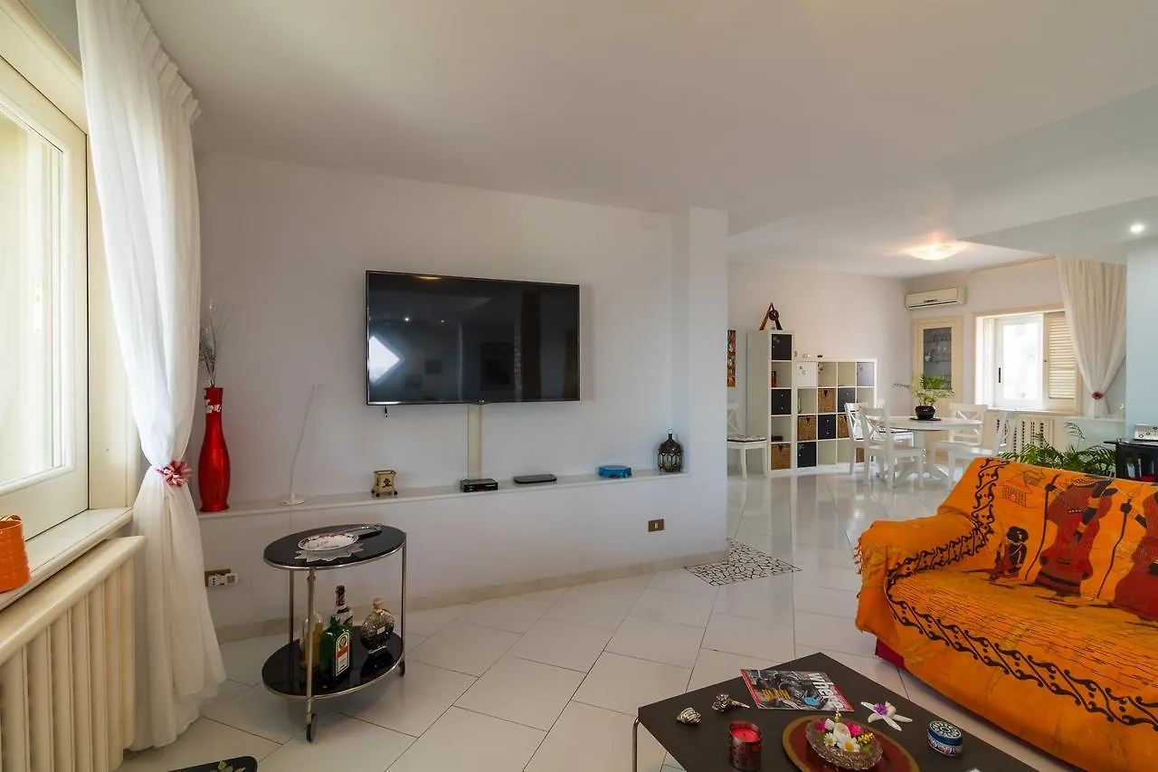 B. Caracciolo II - Bh 91 Apartment Naples