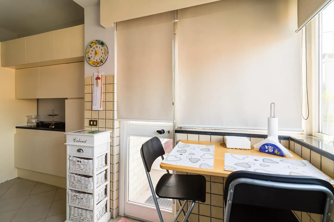 B. Caracciolo II - Bh 91 Apartment Naples Italy