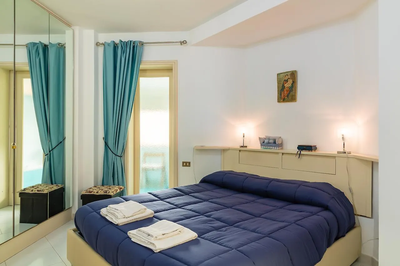B. Caracciolo II - Bh 91 Apartment Naples