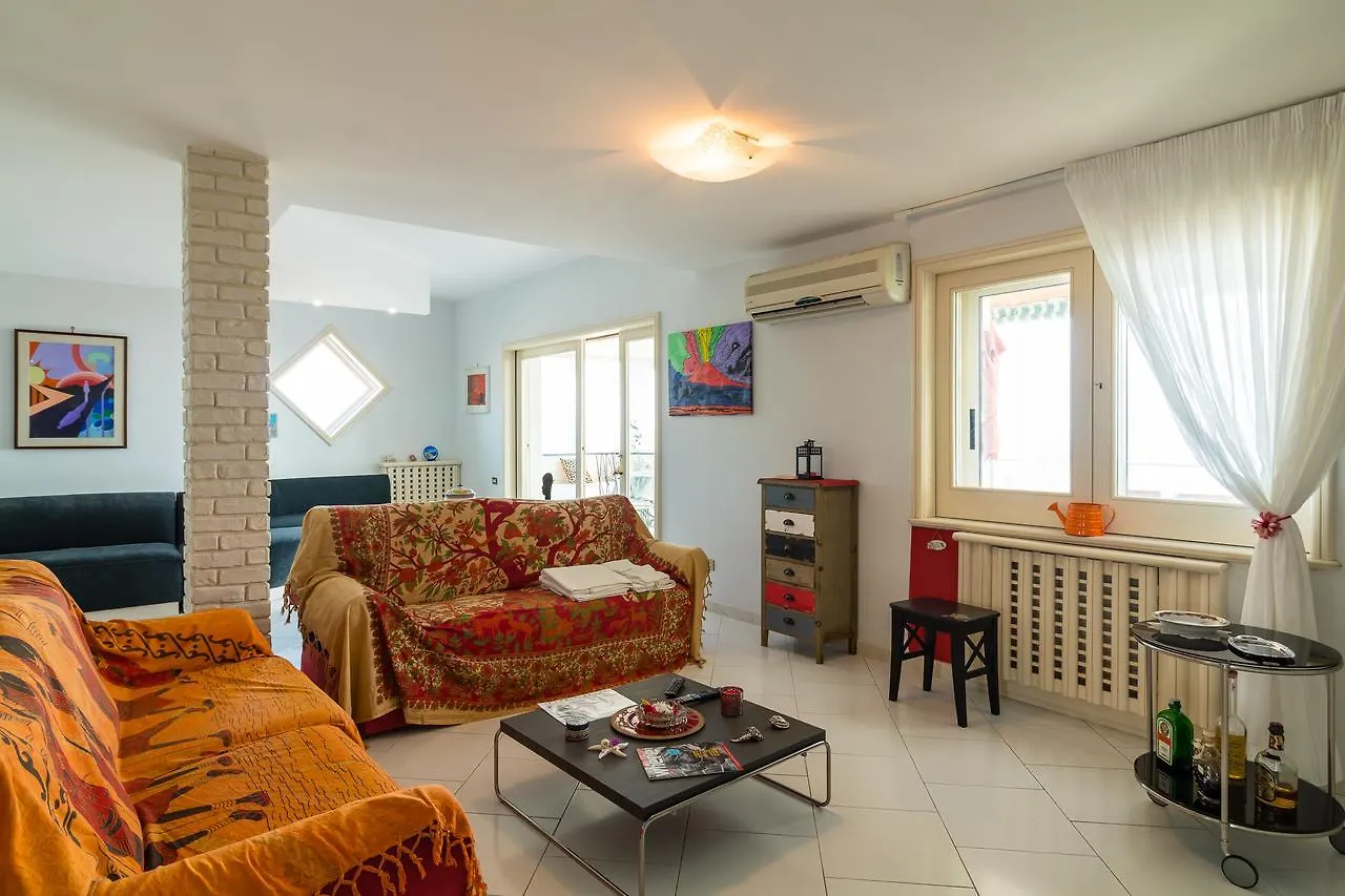 B. Caracciolo II - Bh 91 Apartment Naples